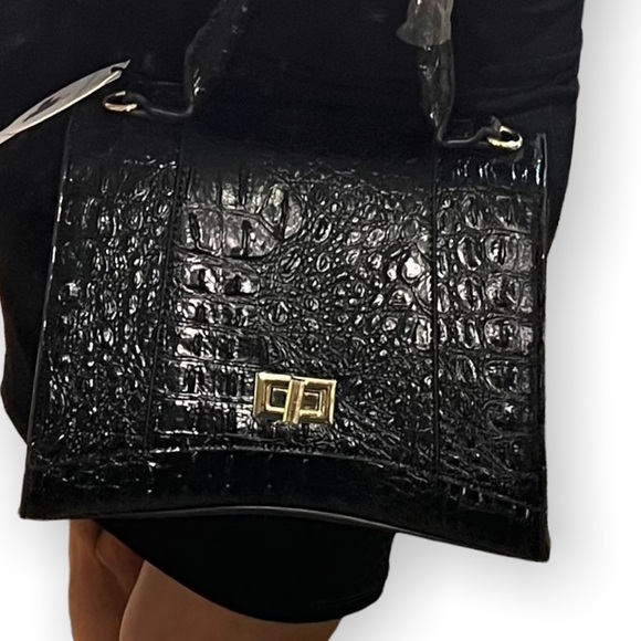 HOURGLASS BLACK EMBOSSED CROC LIKE HANDBAG PLUS WALLET - Picture 6 of 9